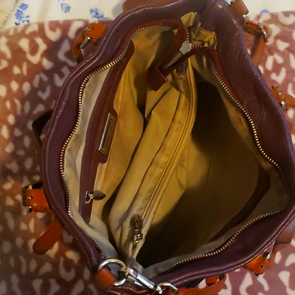 Valentina deep purple leather bag with brown leather handles and strap. - Picture 4 of 5